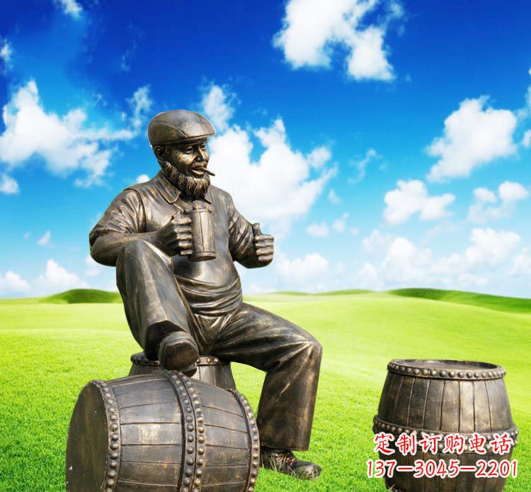 东营坐酒桶喝啤酒的西方人物铜雕